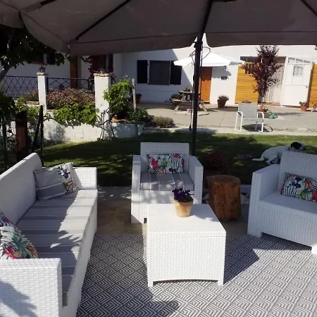 Casa Langhe Di - Moscato بيت للعطل